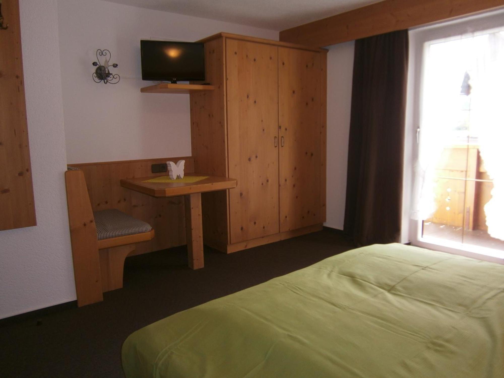 Haus Wiesenheim Fw Oetztal Längenfeld Pokoj fotografie